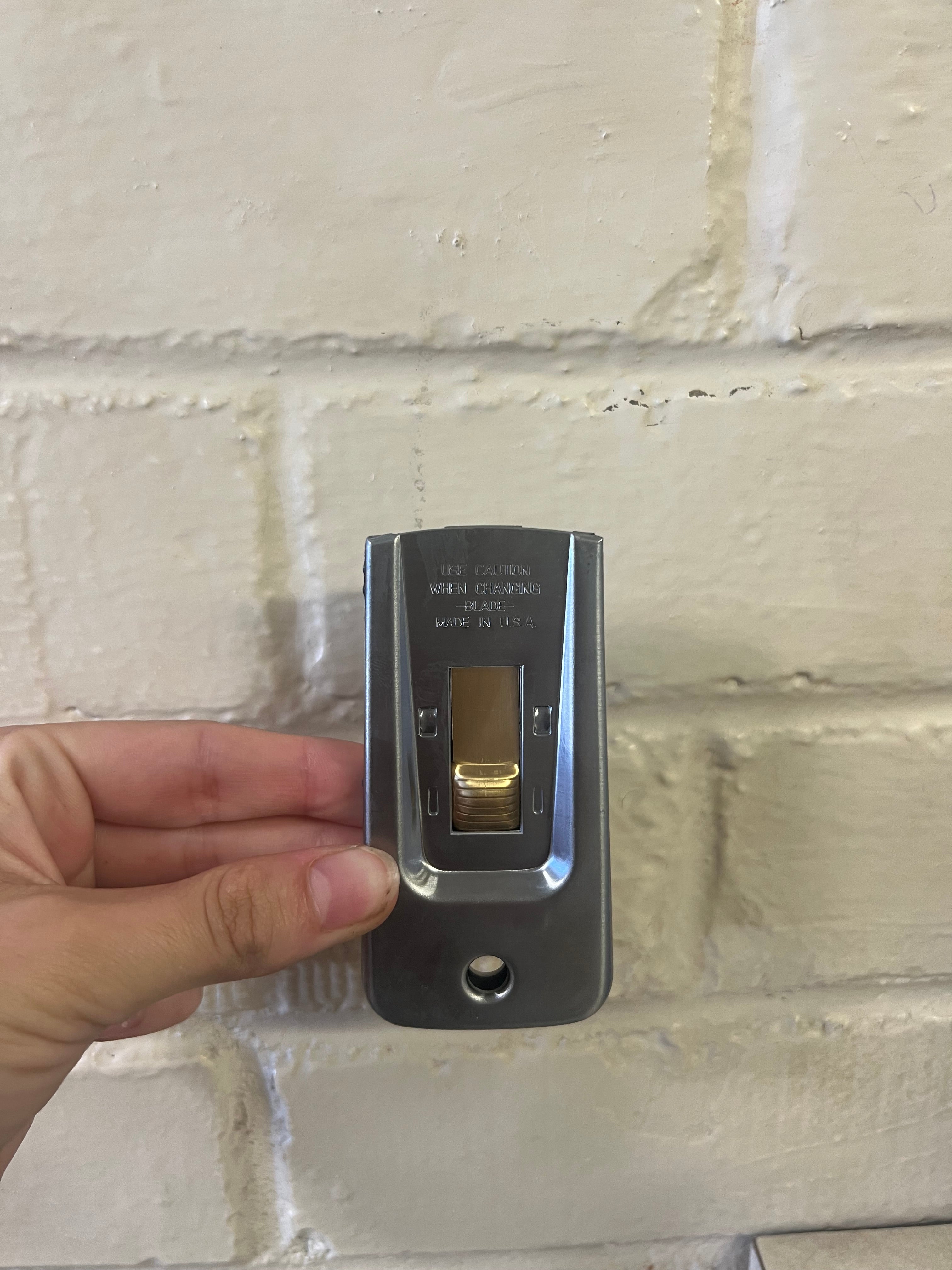 Razor Blade Holder – Hi-Lustre Products, Inc.